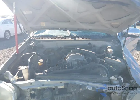 2004 Toyota Tundra Sr5 V8 from USA, damaged, VIN 5TBBT44154S441564